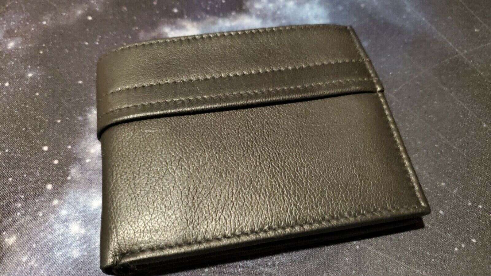 The Cassidy Wallet by Nakul Shenoyshown closed different angle