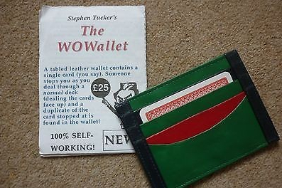 Wowallet by Stephen Tucker green version with cash card and red playing card inside on brown background